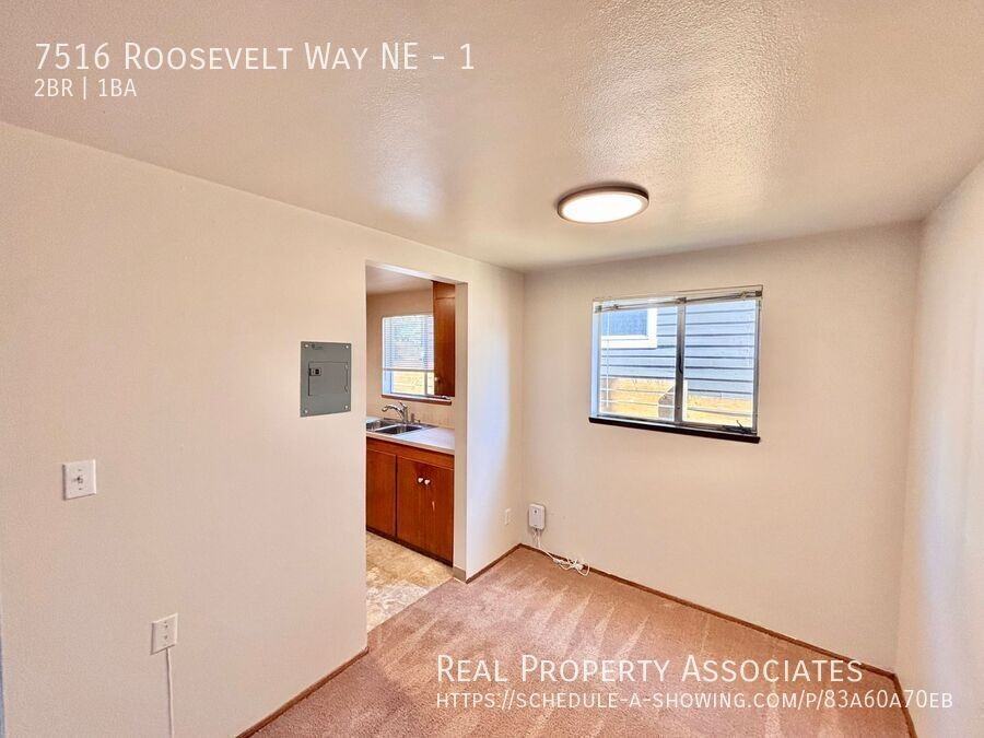 7516 Roosevelt Way Ne #1 - Photo 5 of 17