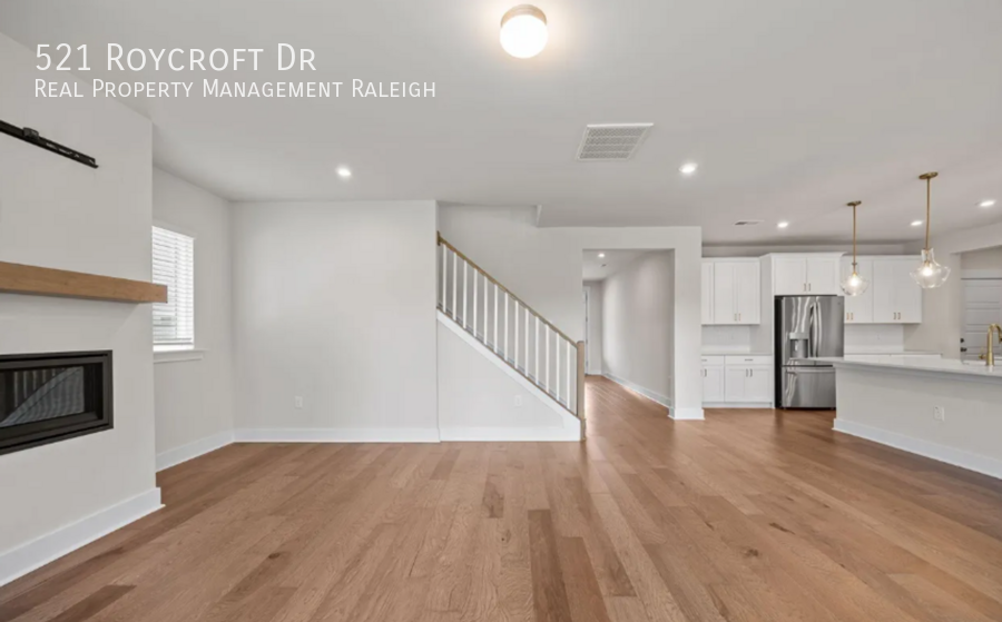 521 Roycroft Dr - Photo 2 of 15