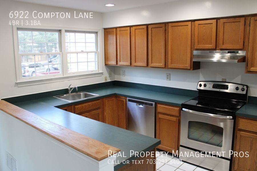 6922 Compton Ln - Photo 5 of 22