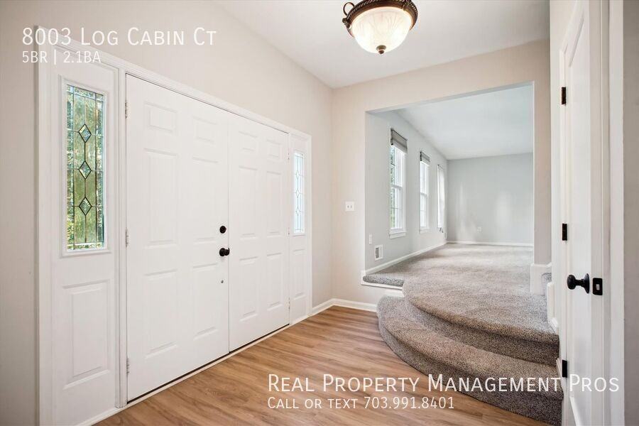 8003 Log Cabin Ct - Photo 3 of 39