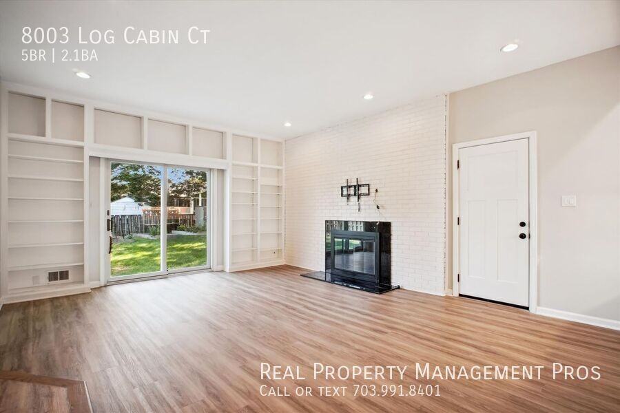 8003 Log Cabin Ct - Photo 5 of 39