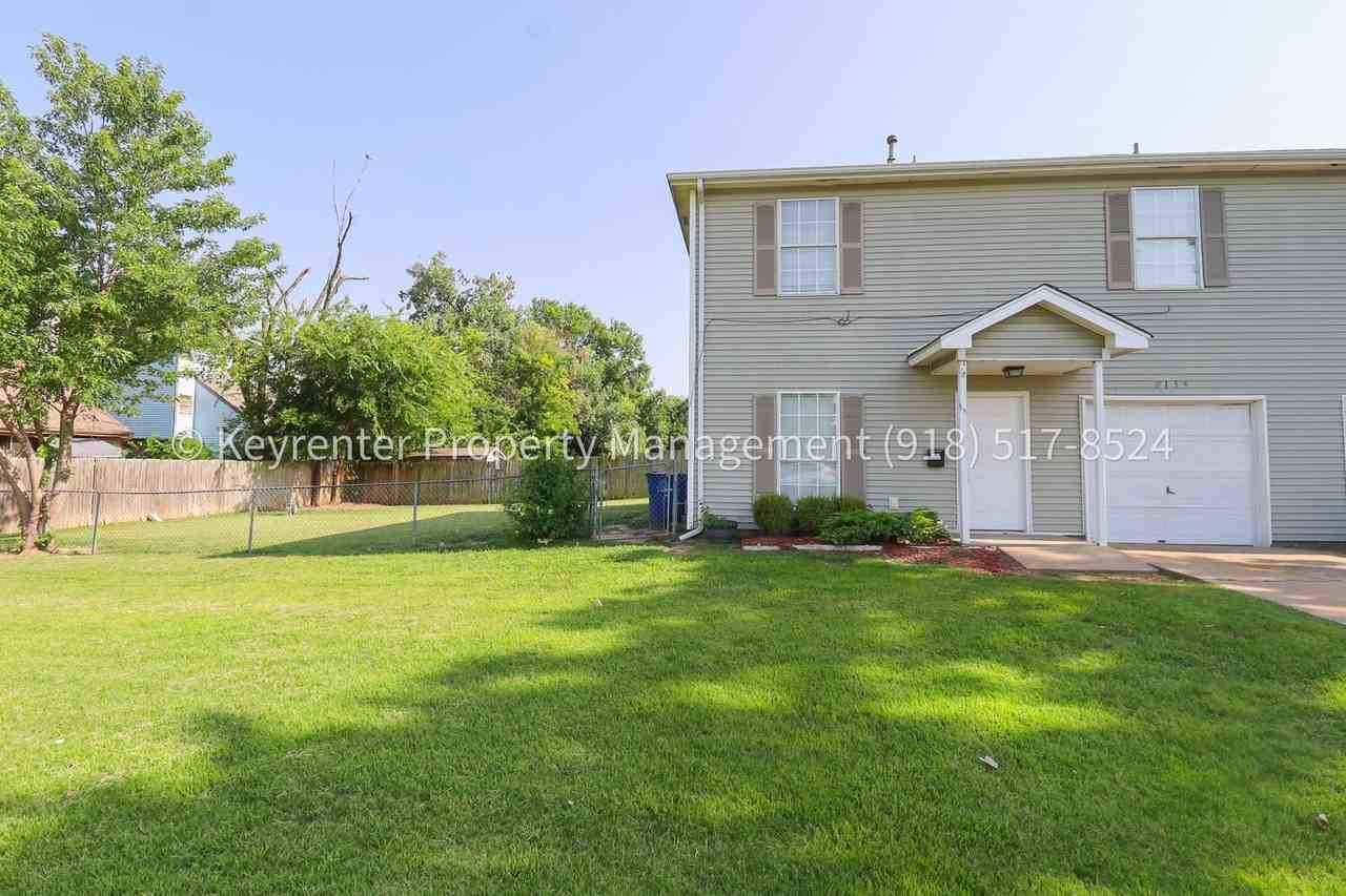 9134 E 24th St - Photo 2 of 31