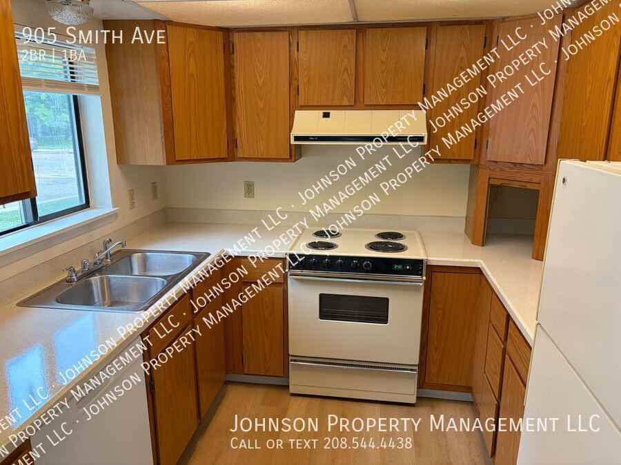 905 Smith Ave - Photo 4 of 14