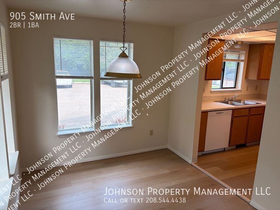 905 Smith Ave - Photo 5 of 14