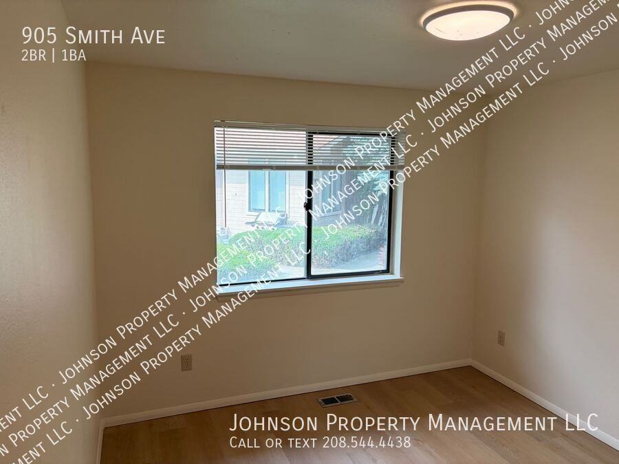 905 Smith Ave - Photo 7 of 14