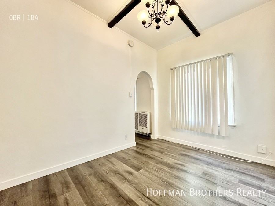 1801 N Kingsley Dr #104 - Photo 6 of 10
