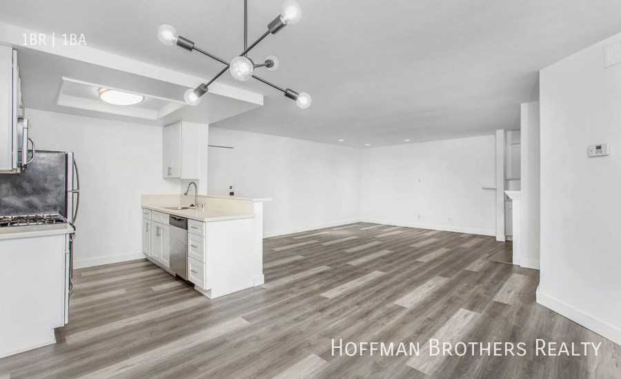 1535 N Martel Ave #102 - Photo 3 of 7