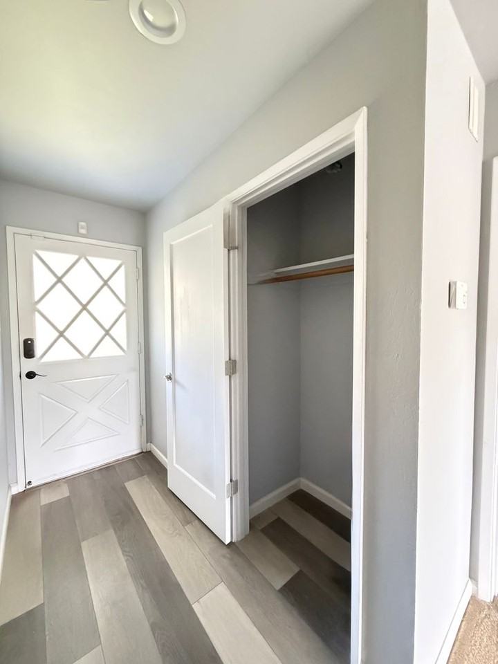 339 Broadway #215 - Photo 5 of 38