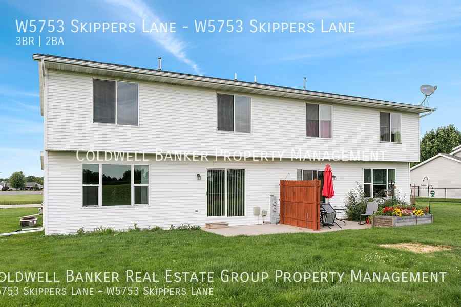 W5753 Skippers Ln - Photo 2 of 14