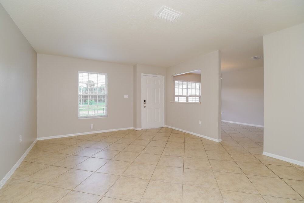 1171 Harper Blvd Sw - Photo 5 of 16