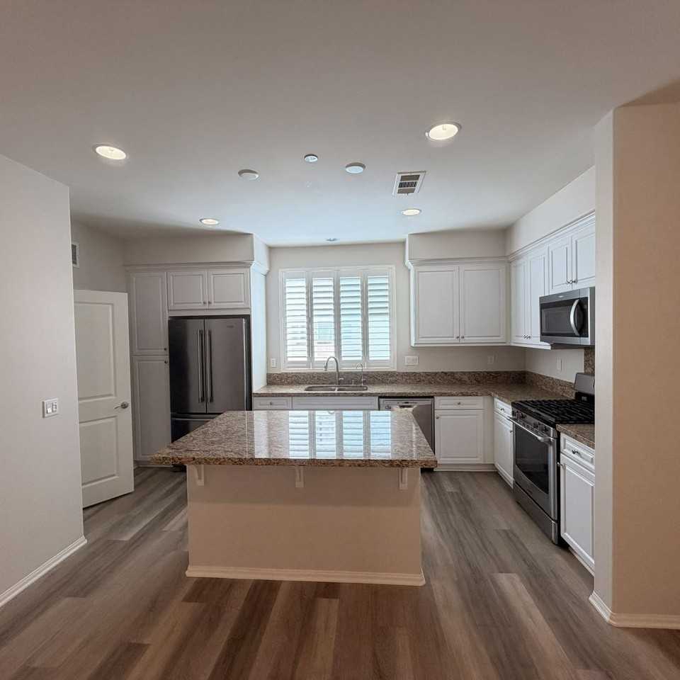6386 Pegasus Ct - Photo 7 of 22