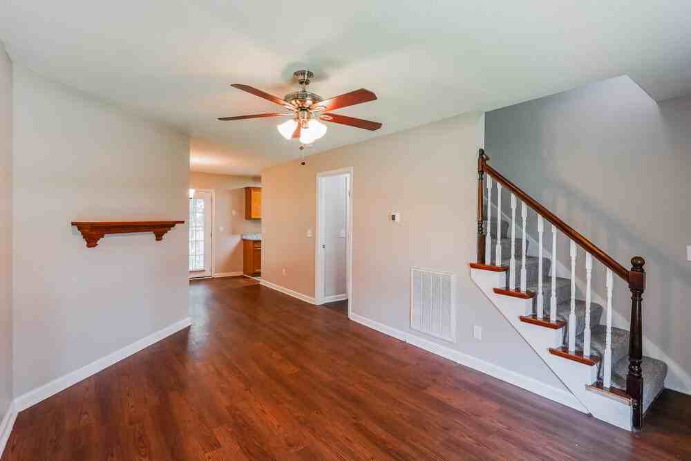 4440 Lavergne Couchville Pike - Photo 4 of 17