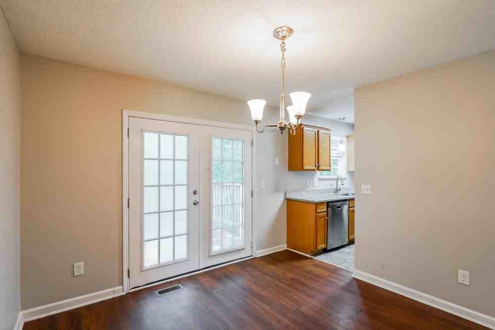 4440 Lavergne Couchville Pike - Photo 6 of 17