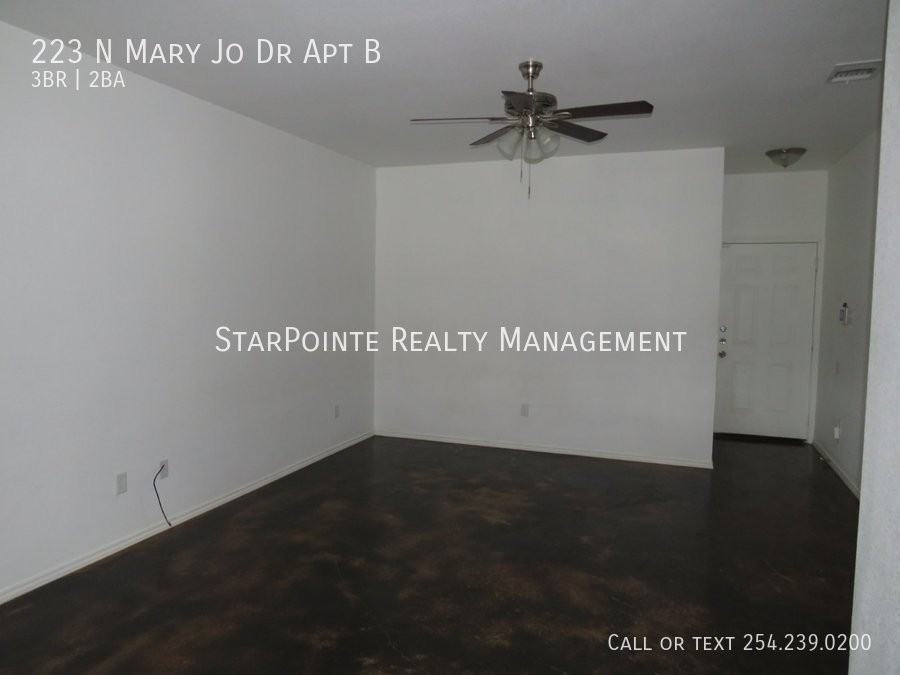 223 N Mary Jo Dr Unit B - Photo 2 of 15