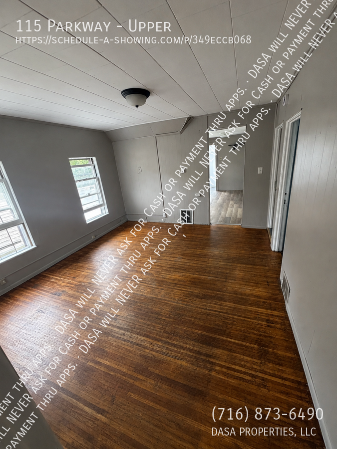 115 Parkway - Photo 3 of 8