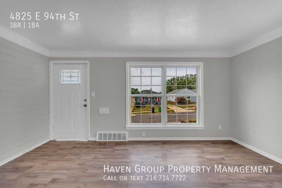 4825 E 94th St - Photo 3 of 24