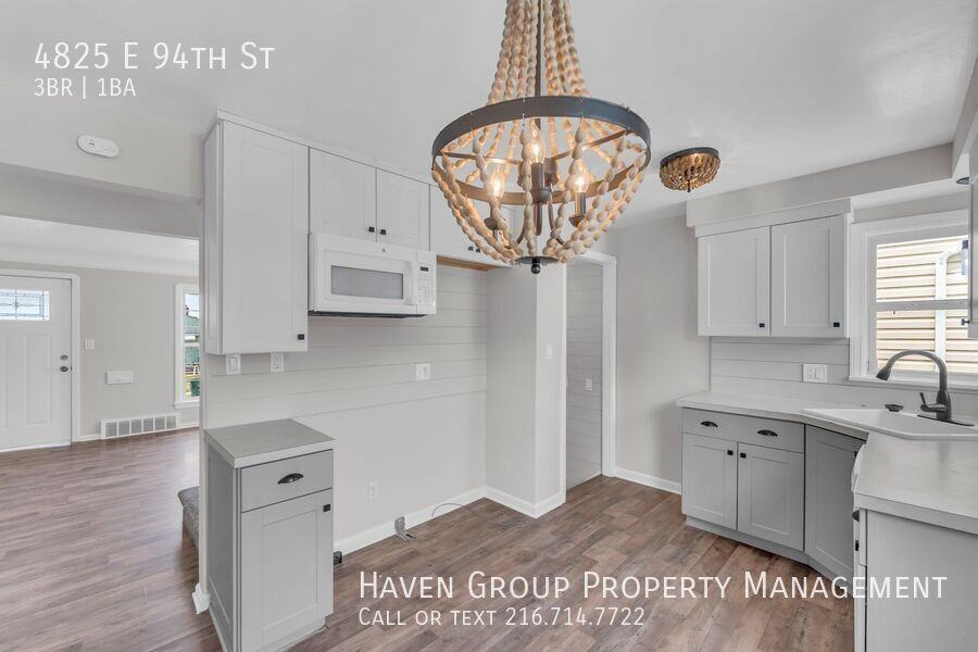 4825 E 94th St - Photo 6 of 24