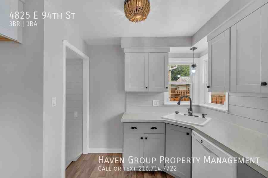 4825 E 94th St - Photo 7 of 24