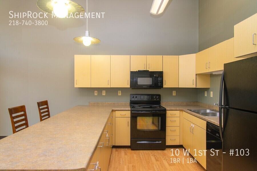 10 W 1st St #103 - Photo 5 of 14