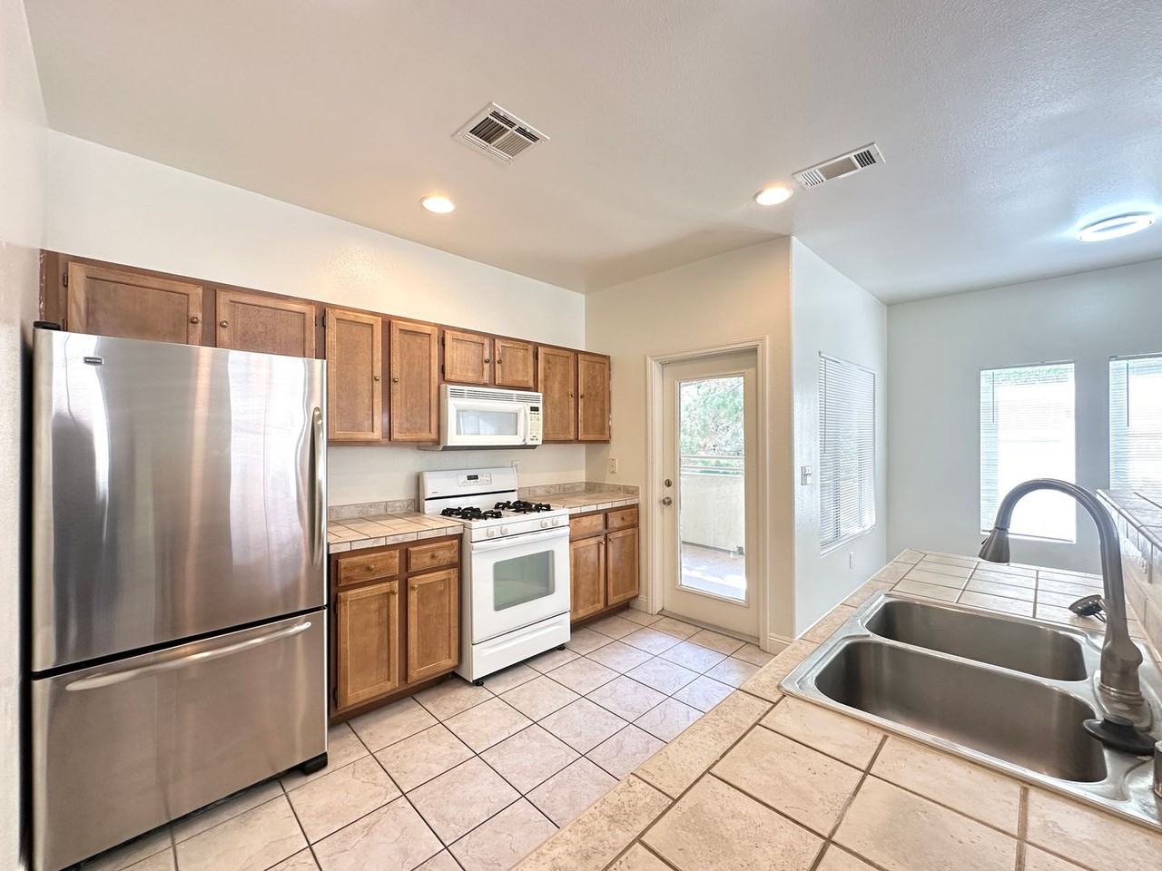 1501 Cardinal Peak Ln #202 - Photo 5 of 17