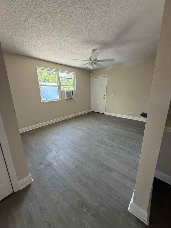 1550 Morgan St #1 - Photo 4 of 6