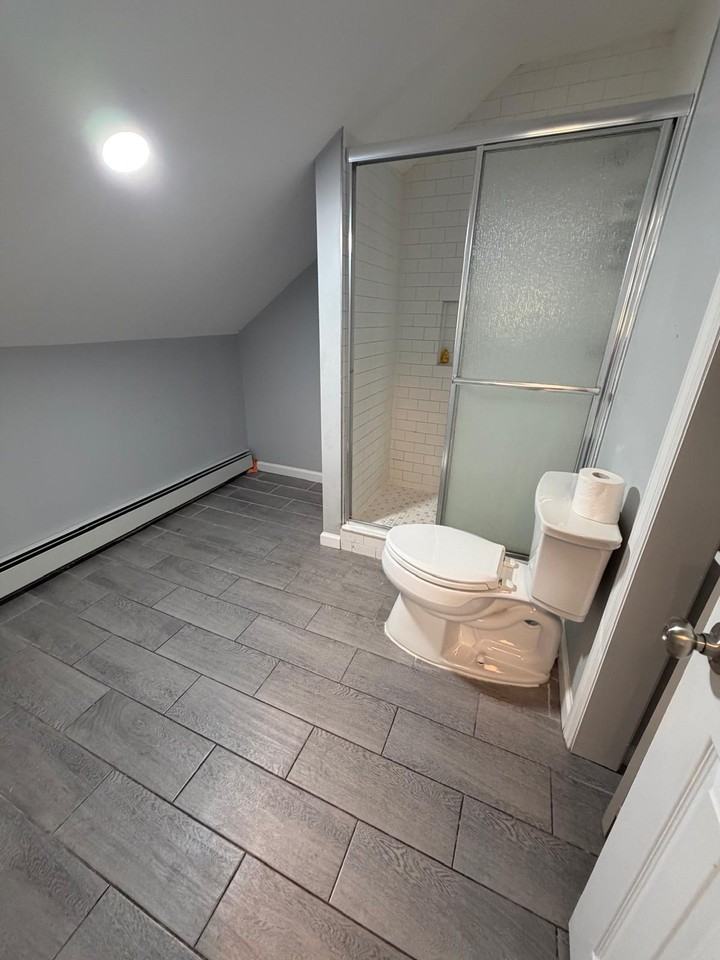 70 Graham Ave #3 - Photo 5 of 6