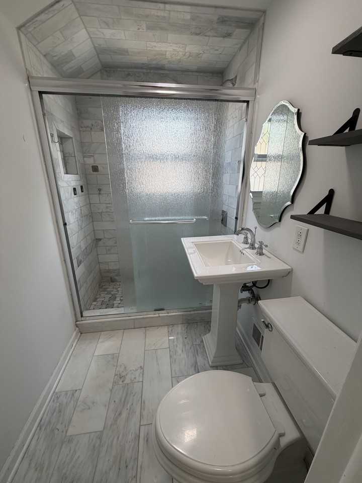 333 E 25th St #2 - Photo 7 of 8