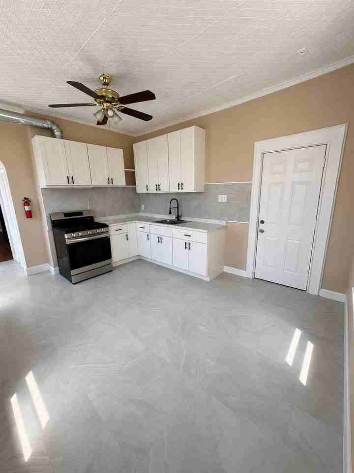 75 Summer St #1 - Photo 2 of 10