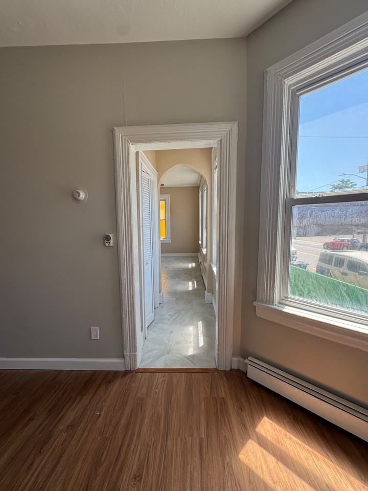 75 Summer St #1 - Photo 5 of 10