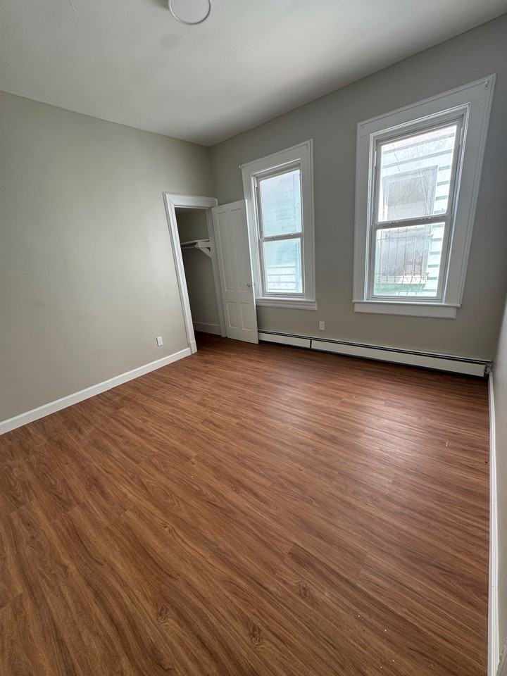 75 Summer St #1 - Photo 7 of 10