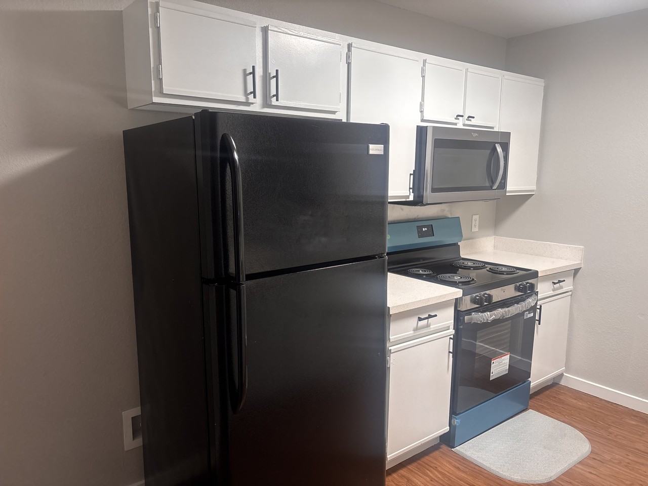 3300 Sw Victoria Pl #2 - Photo 6 of 17
