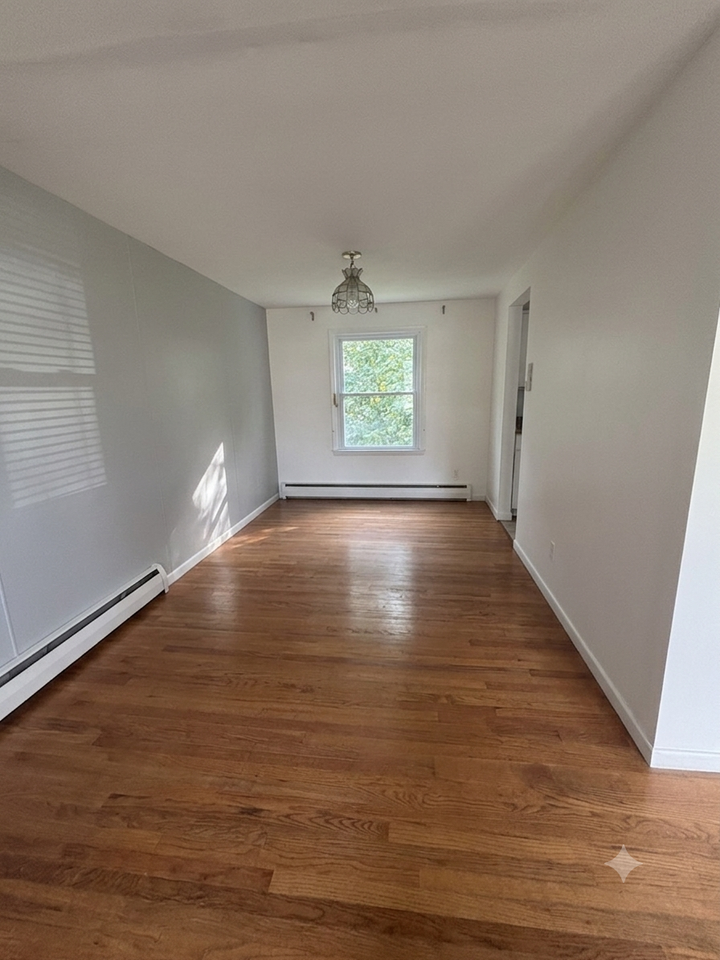 10 Imperial Dr #NA - Photo 3 of 18