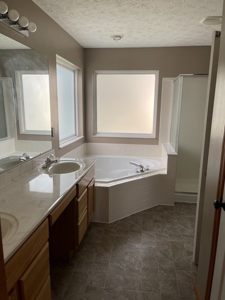 5271 Summerset Dr #NA - Photo 6 of 20
