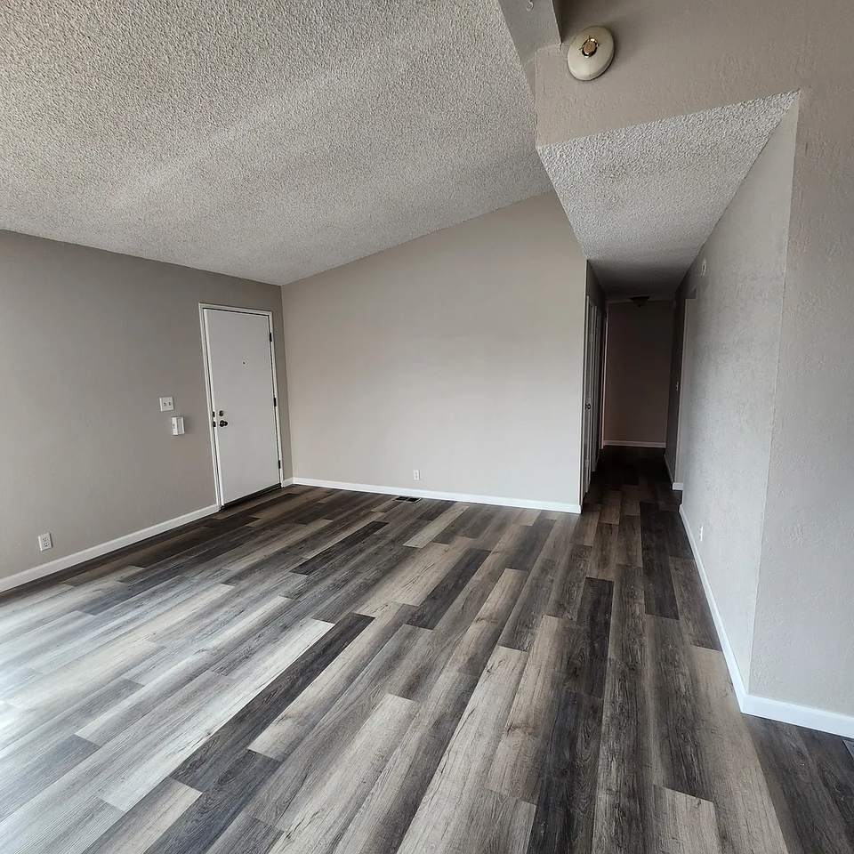 10776 Cherry Hills Dr #NA - Photo 3 of 11