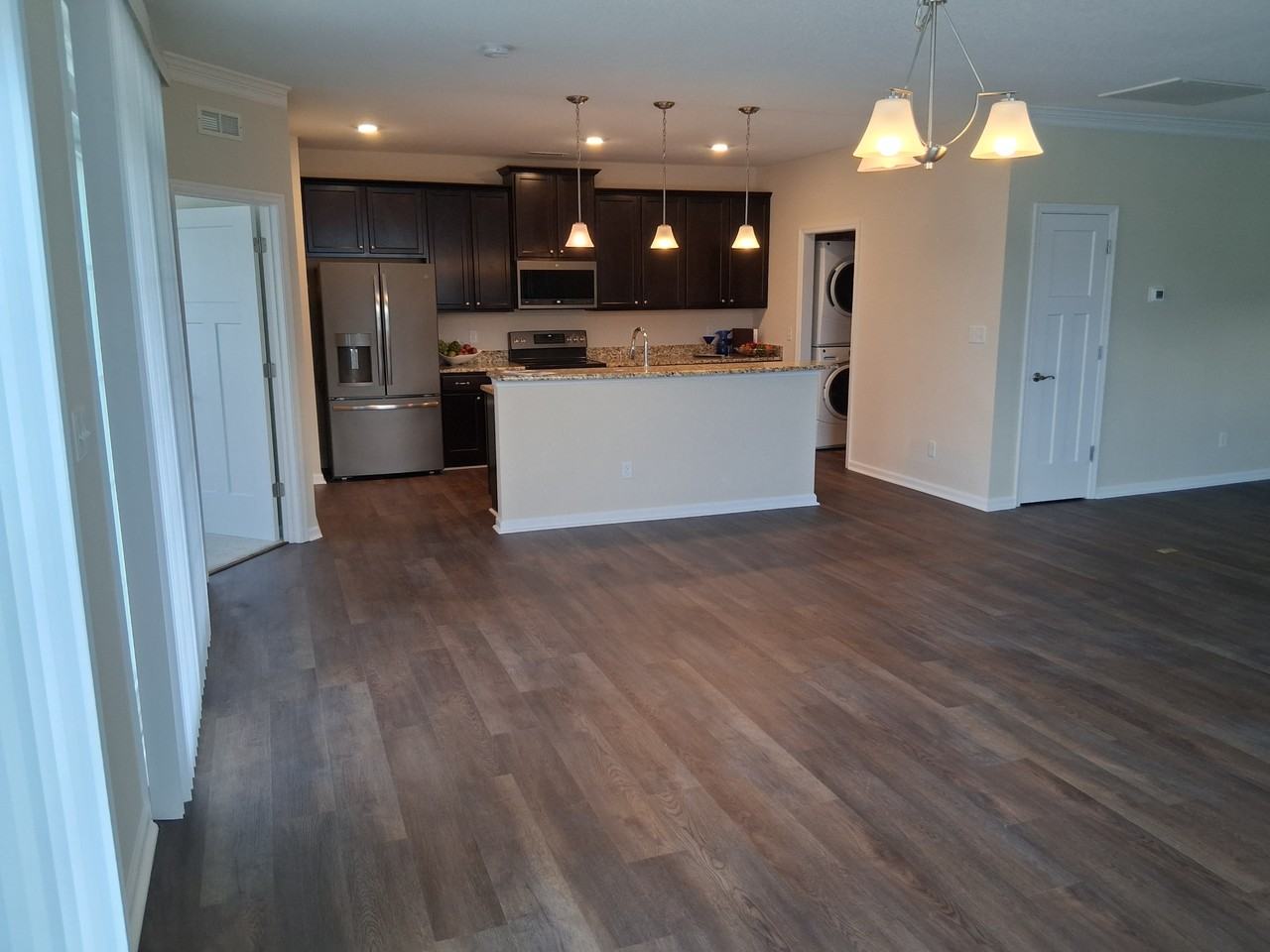 1402 Farringdon Way #NA - Photo 7 of 24