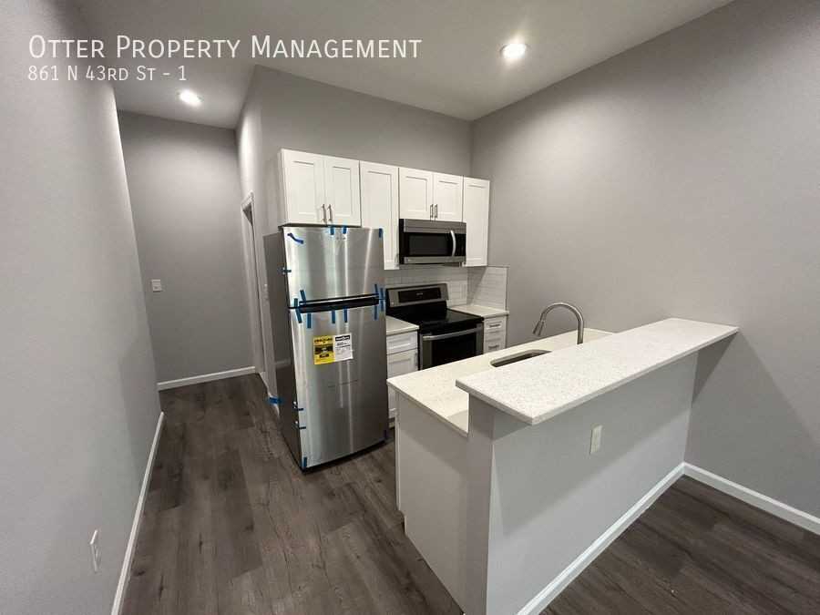 861 N 43rd St #1 - Photo 4 of 27