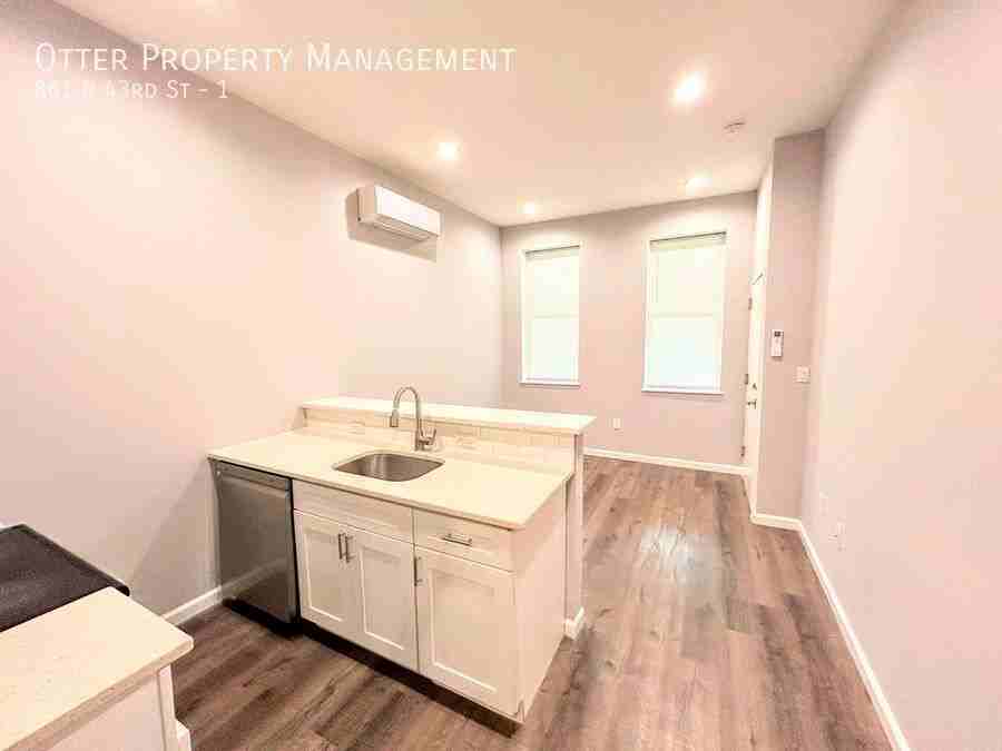 861 N 43rd St #1 - Photo 5 of 27