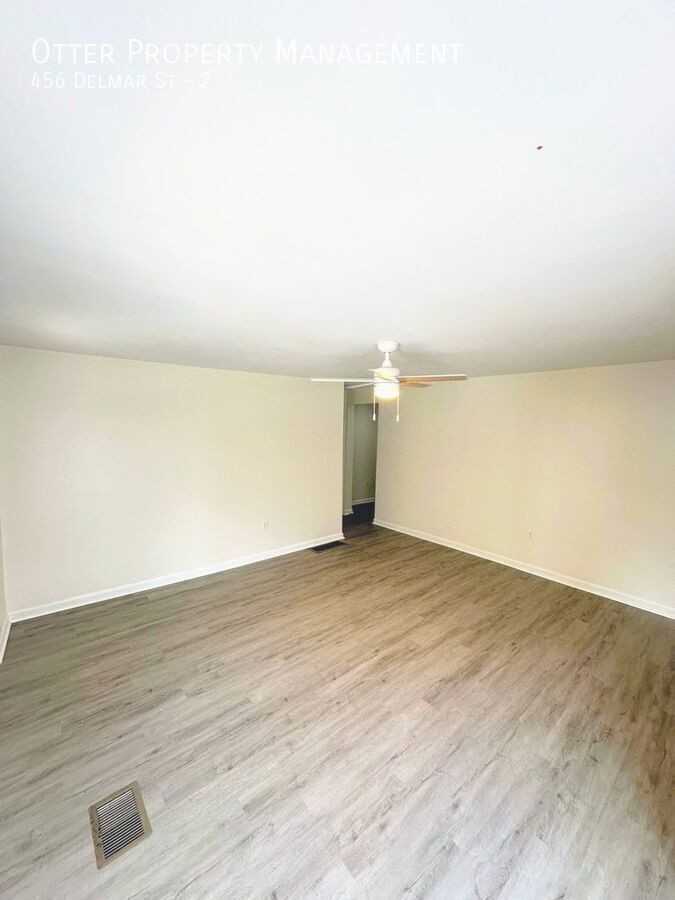 456 Delmar St #2 - Photo 6 of 33