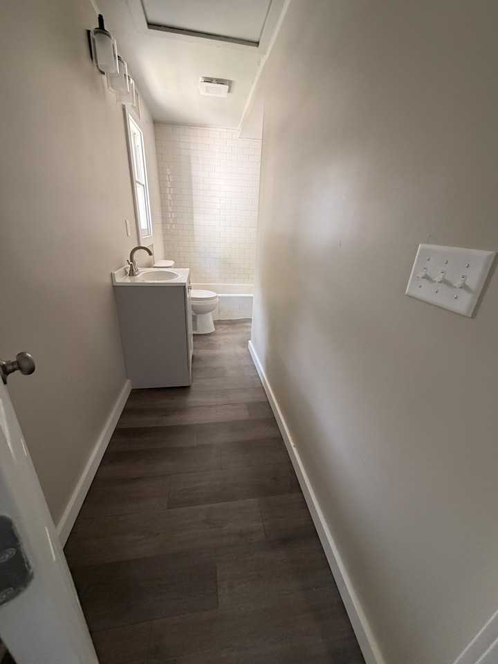 2722 Se Wisconsin Ave #NA - Photo 6 of 11