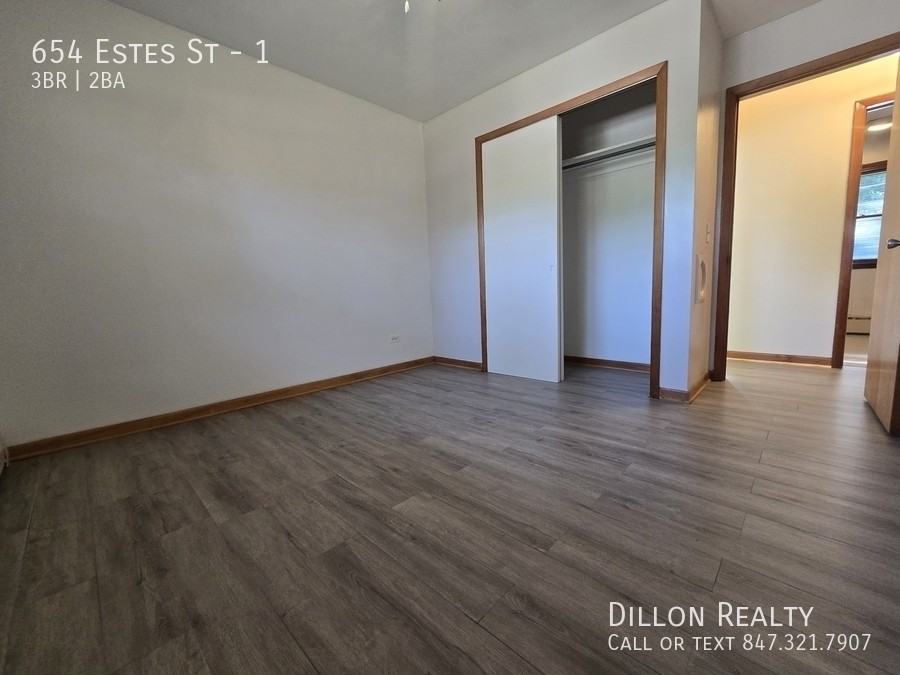 654 Estes St #1 - Photo 4 of 16