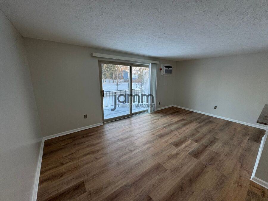 24325 Detroit Rd #201 - Photo 6 of 23