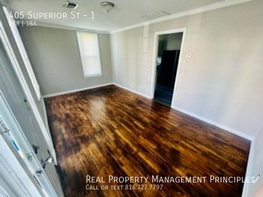 405 Superior St #1 - Photo 2 of 11