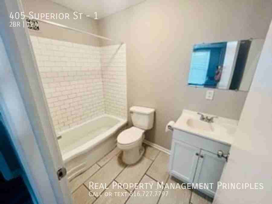 405 Superior St #1 - Photo 4 of 11