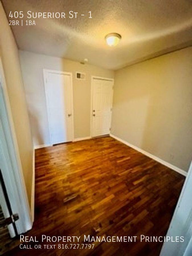 405 Superior St #1 - Photo 5 of 11