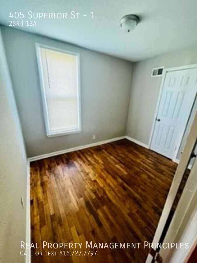 405 Superior St #1 - Photo 6 of 11