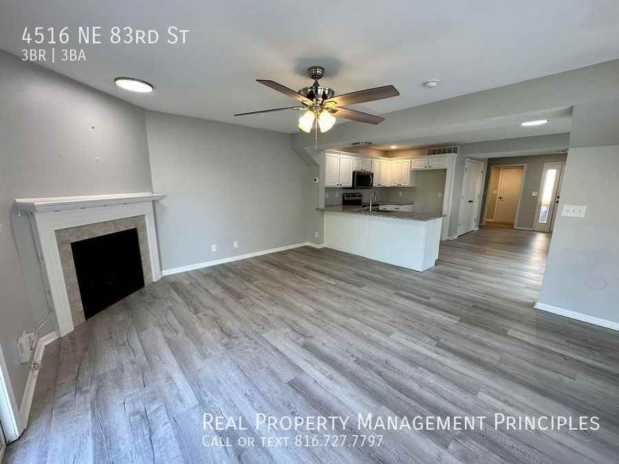4516 Ne 83rd St - Photo 4 of 21