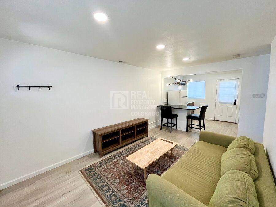 1632 E 30th Ave - Photo 2 of 12
