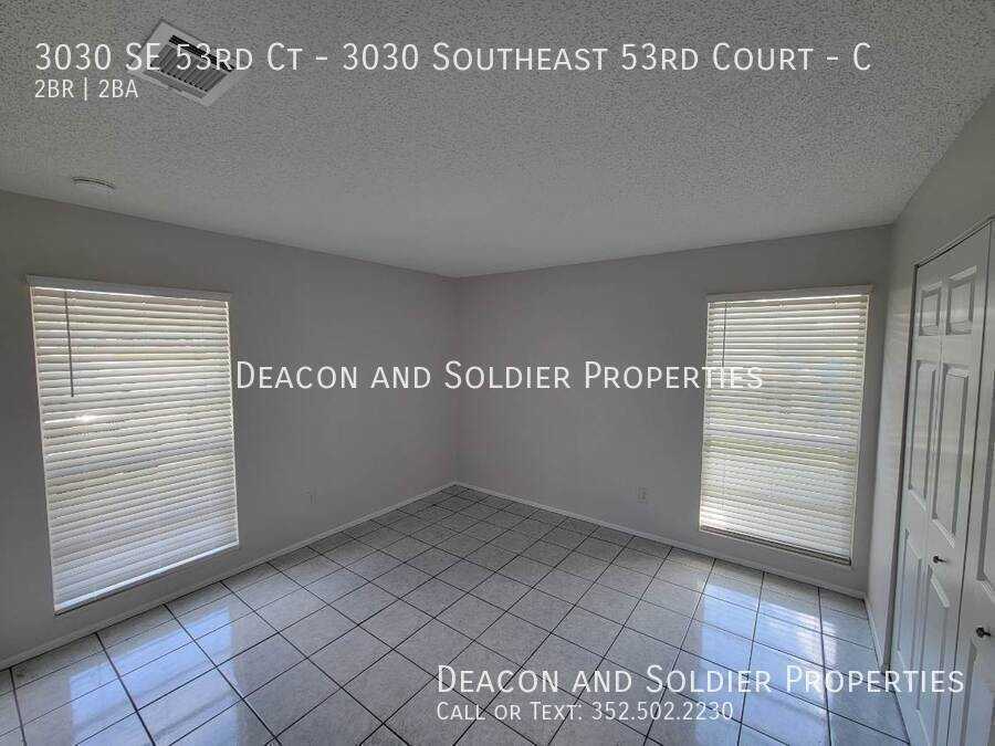 3030 Se 53rd Ct - Photo 6 of 21