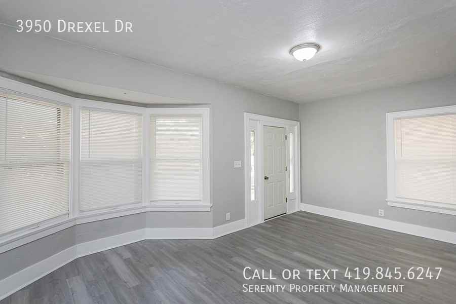 3950 Drexel Dr - Photo 3 of 8
