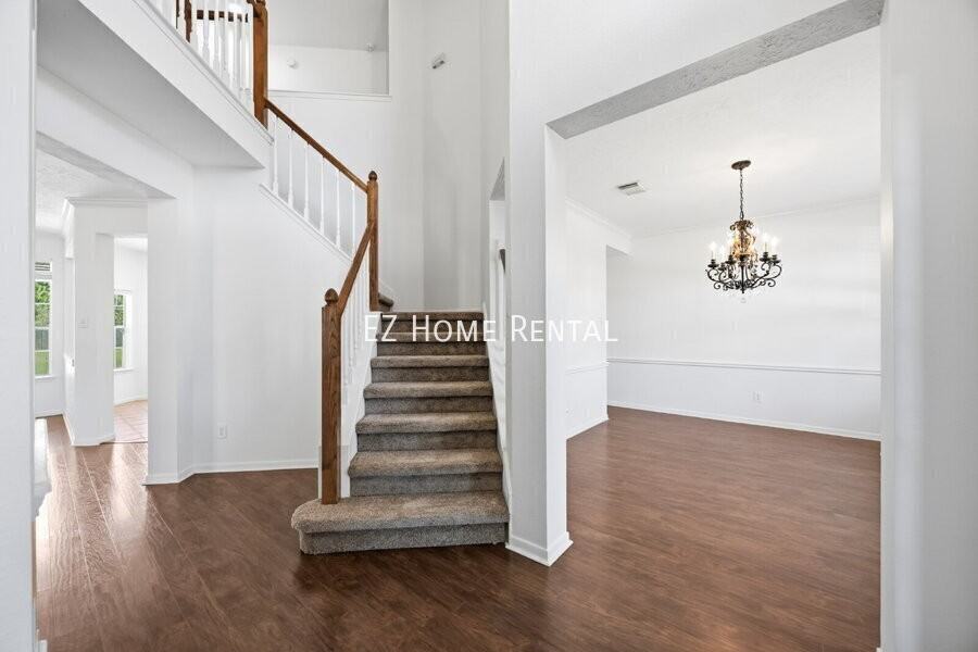 9934 Aldwell Ct - Photo 3 of 30